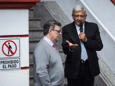 Reunión de López Obrador con funcionarios de EU no incluirá el muro fronterizo