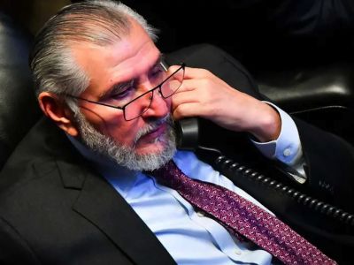 Adán Augusto guarda silencio ante caso Bermúdez Requena; gobierno descarta protección